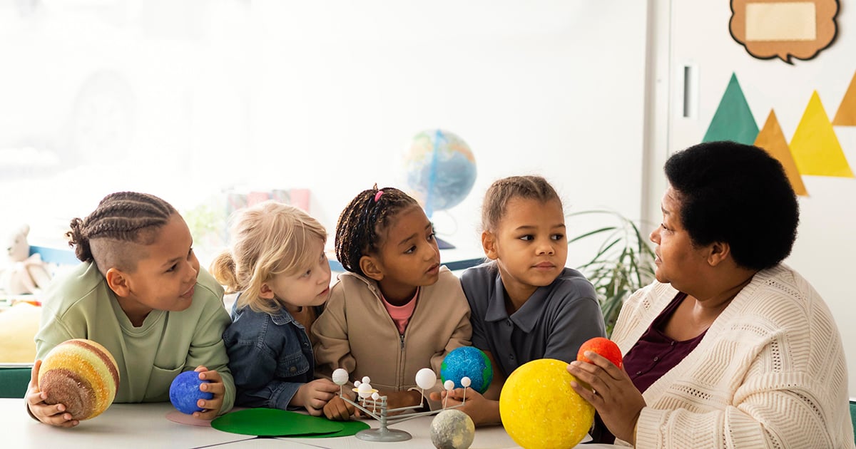 web - image - ECCE teaching about planets